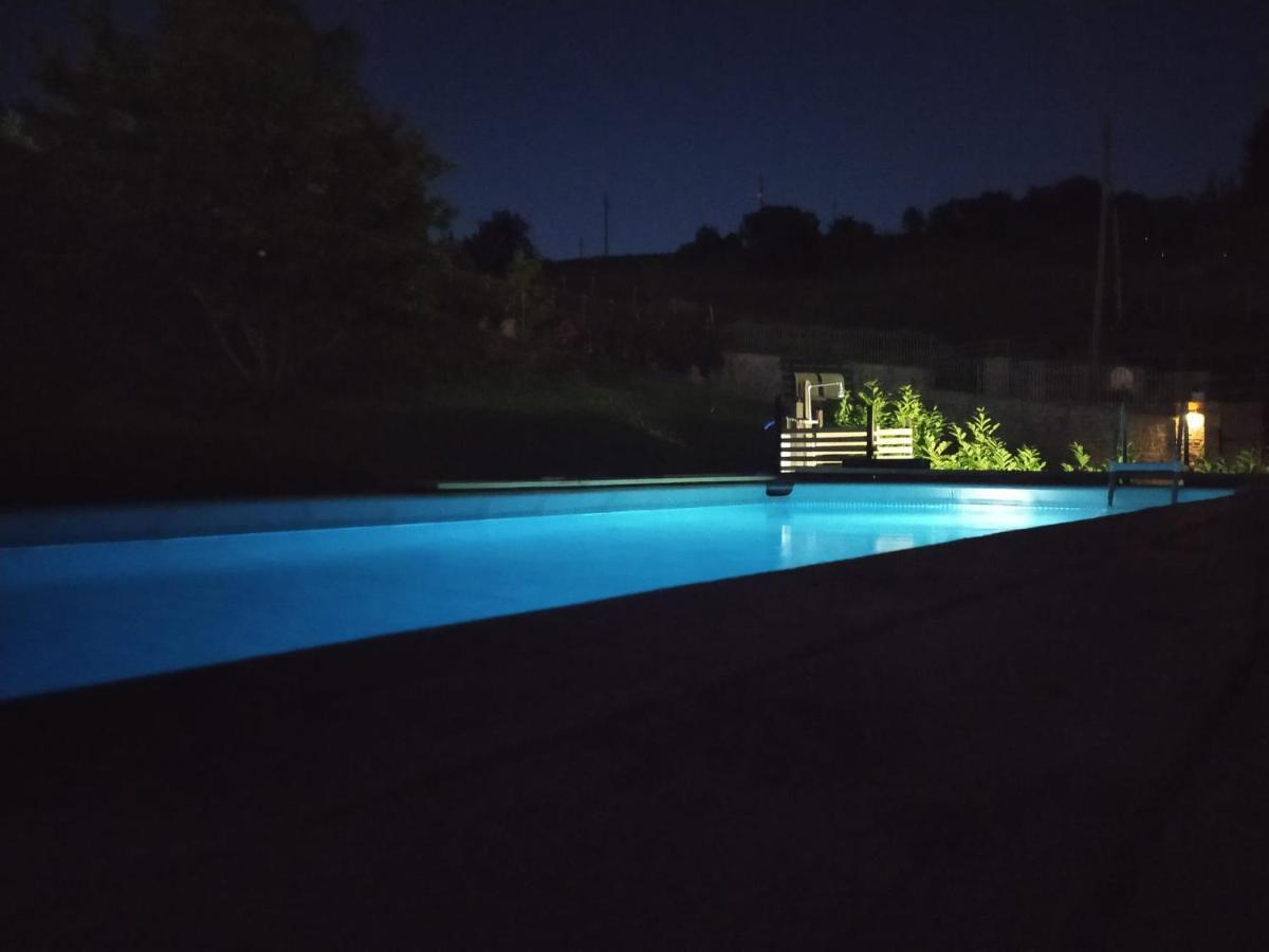 La Tana Dello Scoiattolo - Adults Only Bed & Breakfast Murazzano  Exterior photo