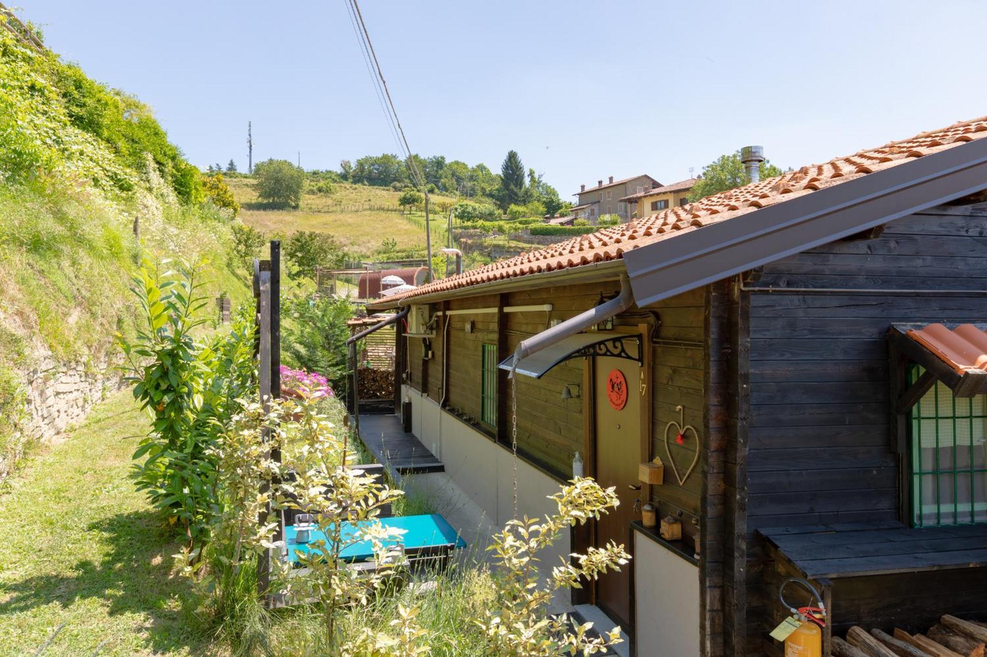 La Tana Dello Scoiattolo - Adults Only Bed & Breakfast Murazzano  Exterior photo
